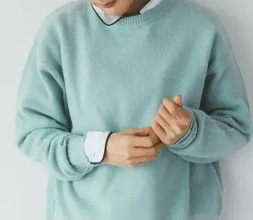 새상품급 베이직 니트 긴팔 캐시미어 혼방 울 M 완판템