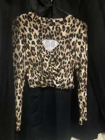 레오파드 무늬 크롭 셔츠 레오파드 티셔츠 그런지 y2k 헤이세이 갸루