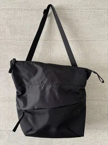 THE NORTH FACE 일렉트라 토트 M 피레네 숄더