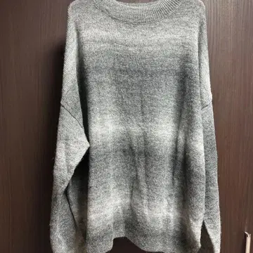 오버 사이즈 그레이 니트