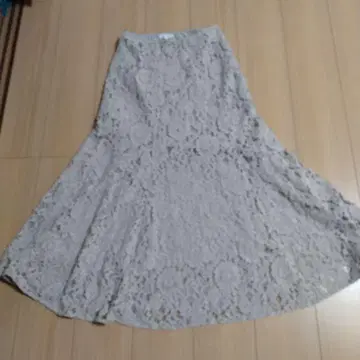 PLST 베이지 레이스 플레어 스커트