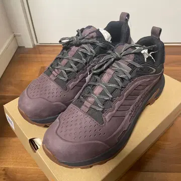 새상품 머렐 하이킹 아웃도어 26.5