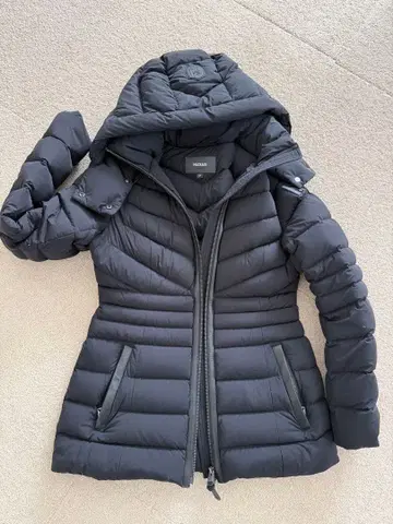 맥케이지 다운 블랙