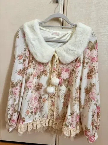 레어 구택 LIZLISA 꽃무늬 판초 스타일 상의