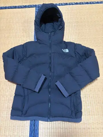 THE NORTH FACE 후드 부착 다운 자켓 블랙