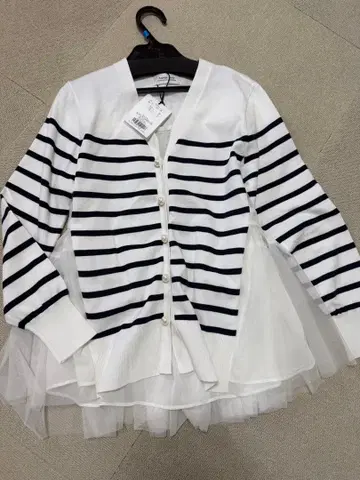 아르페쥬 스토리 백 튤 가디건 새상품