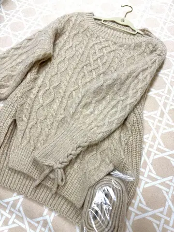 새상품급 그레이스 콘티넨탈 포근한 모헤어 케이블 니트 아란 무늬