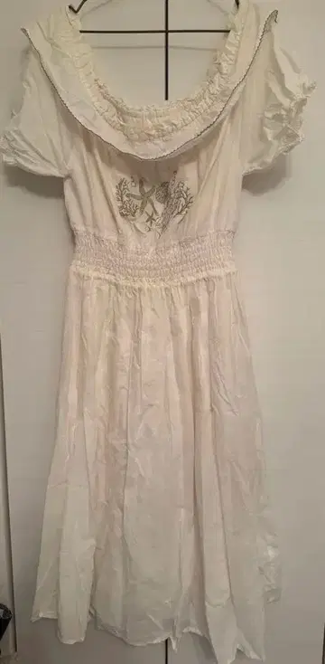 Fint 오프숄더 롱 원피스 안감 부착