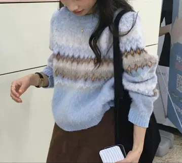 JiemoStudio 울 샤기 노르딕 라이트 블루 니트