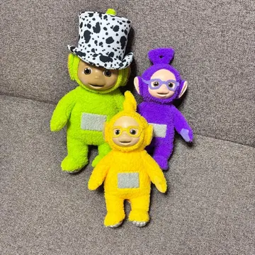 텔레토비즈 봉제 인형 보라색 옐로우 그린 옐로우 컬러 안경 모자