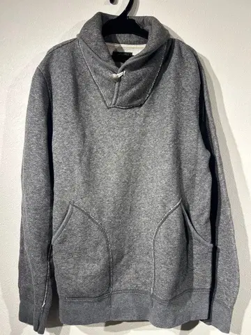 빔즈플러스 숄카라 맨투맨