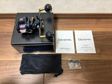 다이와 베이트릴 솔티가IC 300-DH (오른쪽)