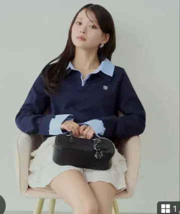 chico 자수 장식 카라 부착 폴로 니트 네이비