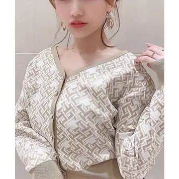 Limited ES pattern 퍼프 숄더 가디건