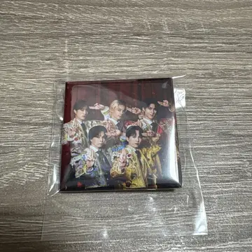 M!LK POP UP EVENT 스퀘어 캔뱃지 집합