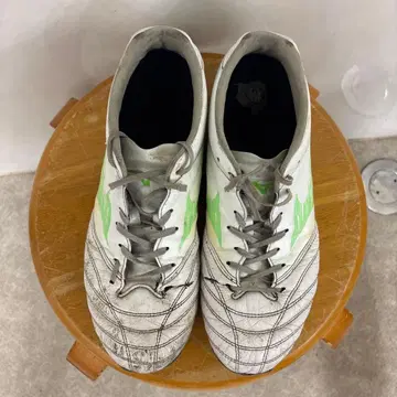 미즈노 모나르시다 네오 축구화