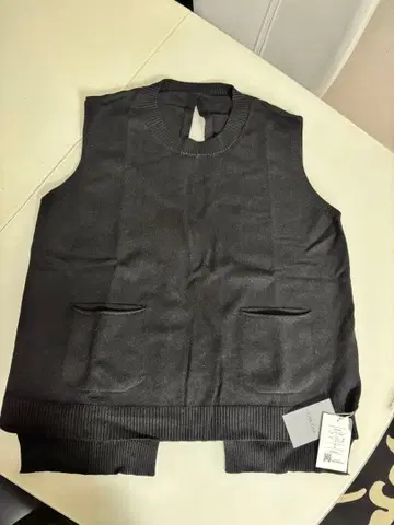 [ 새상품 ] LiSA LiSA 블랙 니트 베스트 프리 사이즈