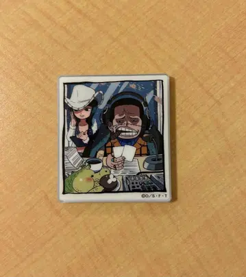 원피스 밀짚모자 스페이스 마그넷 크로커다일 로빈