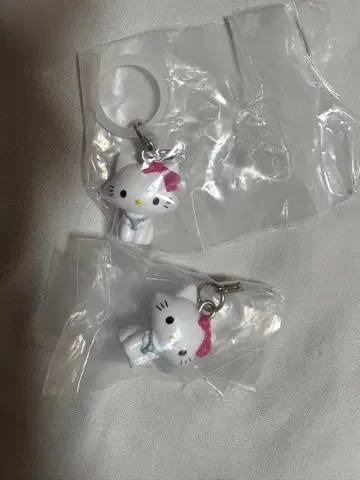 산리오 메지루시 액세서리 챠미 키티