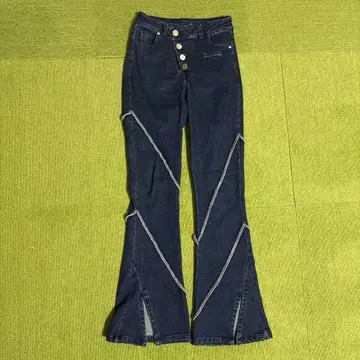 [ 새상품급 ] MAMC 다크 블루 부츠컷 데님