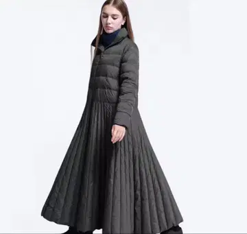 [ 새상품급 ] 플레어 실루엣 다운 코트 자켓 수입 세일 진행 중