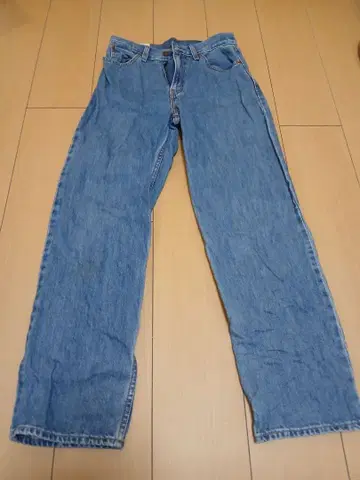 라이트 블루 스트레이트 데님 팬츠