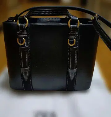 컨디션 최상 ZARA 블랙 숄더백 합성 피혁