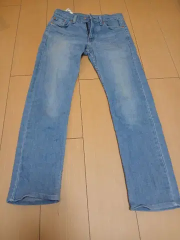 라이트 블루 스트레이트 데님 팬츠