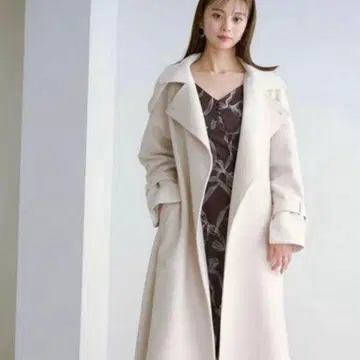 snidel 울 캐시미어 스탠드 카라 코트 아이보리 사이즈 0