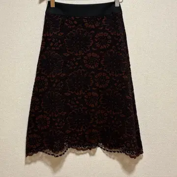 BEATRICE 꽃무늬 레이스 타이트 스커트 38