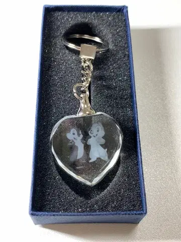 디즈니 유리 키체인 칩&데일