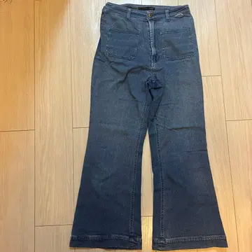 헤더 S 사이즈 부드러운 플레어 부츠컷 데님 인디고 블루 하이웨스트