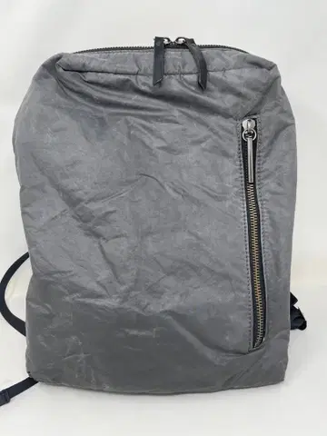 pomtata 그레이 지퍼 달린 백팩