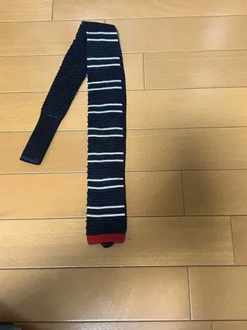 다케오 키쿠치 스트라이프 니트 넥타이 네이비