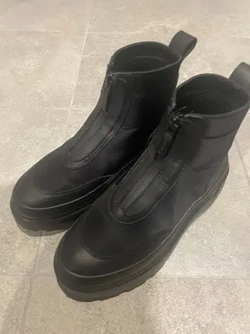 HUNTER 익스플로러 앵클 지퍼 플랫폼 부츠