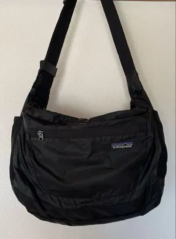 파타고니아 라이트웨이트 트래블 쿠리에 블랙