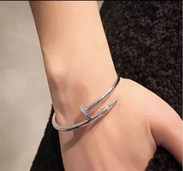 하이퀄리티 실버 뱅글 못 다이아 팔찌 모이사나이트