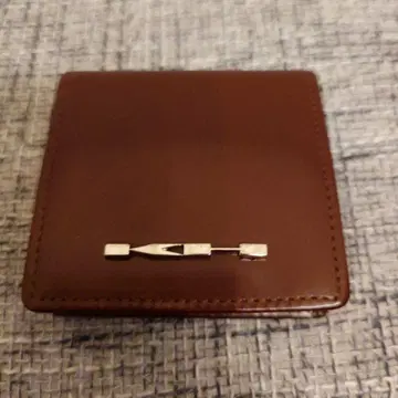 KATHARINE HAMNETT 브라운 코인 케이스 캐서린 햄넷