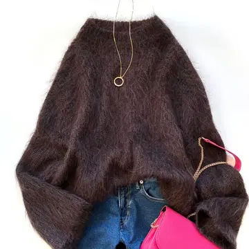 APSTUDIO 복슬복슬 모헤어 루즈핏 니트 풀오버 브라운
