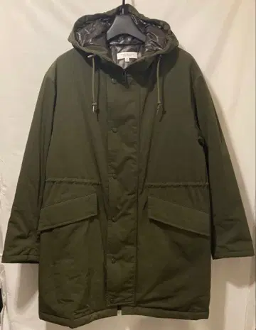 패디드 필드 코트 M 사이즈