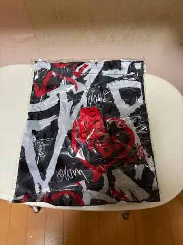 B'z 라이브 회장 한정판 가챠