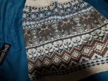 울 100% 따뜻한 스커트 중고 새상품급