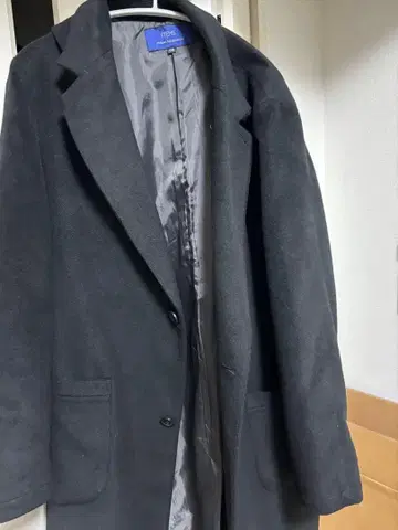 블랙 체스터 코트 울 느낌