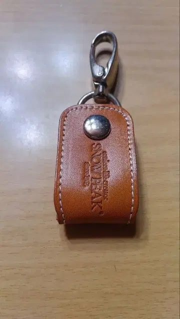 Snow Peak 가죽 키링 오렌지