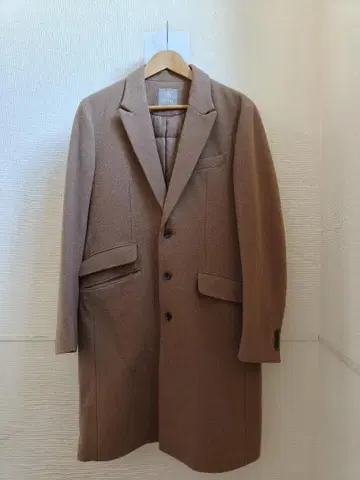 나노 유니버스 체스터 코트