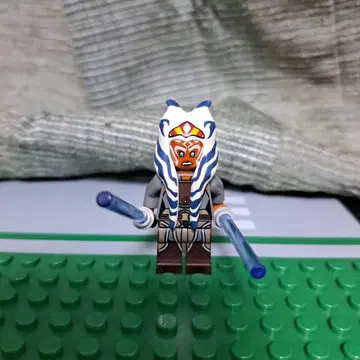 레고 스타 워즈 75158 아소카 레어템