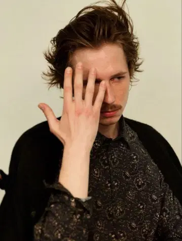 HEUGN 꽃무늬 패턴 긴팔 셔츠 퍼플 계열