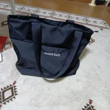mont-bell 블랙 토트백 상부 지퍼 포함