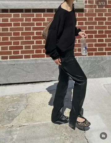 ok.soon new fake leather pants 사이즈 1