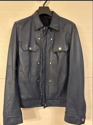 네이비 가죽 자켓